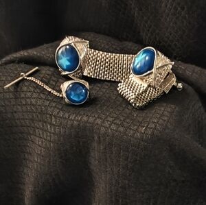 Beautiful Silver Color Old SWANK Men's Set